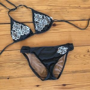 LIKE NEW Olive Bikini! 🌞